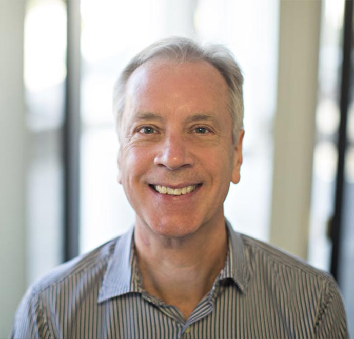 Dr. Douglas A DiSiena, auto accident chiropractor Irvine, CA